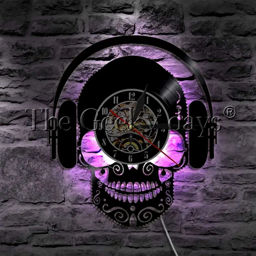 Wearing Headphones Listen To Music Skull Head Vinyl Record Wall Clock With LED illumination Hippie Skull Decorative Light