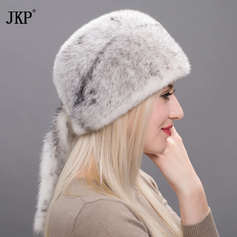 2024 New Hot Fashion Hat Women\'s Autumn Winter Fur Cap  Genuine Mink Fur Beanies Hat Mink Fur Cap Tail Hat High Quality DHY17-06