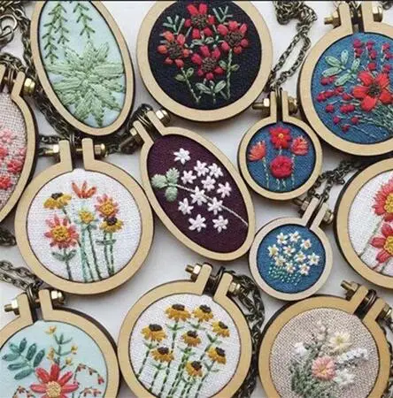 Mini Wood Embroidery Hoop Pendant Laser Cut Embroidery Frame Tiny Stitching Jewelry Hoop For Necklace Oval And Round