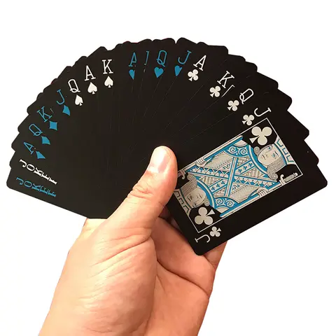 Cartas de juego de plástico negro a prueba de agua, cartas mágicas de póker, cartas de colección de puente de PVC con caja de papel/caja de lata