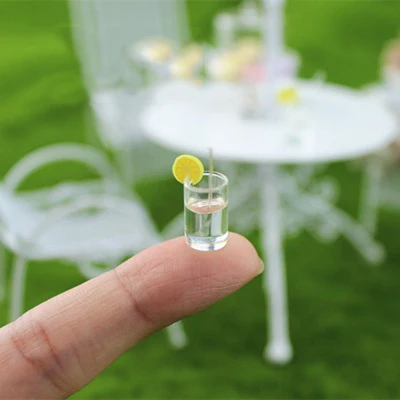 2pcs/set 1:12 Dollhouse Miniature Mini Fruit Juice Lemon Water GlassDoll house Kitchen Accessories for Home Life Scene Figurines