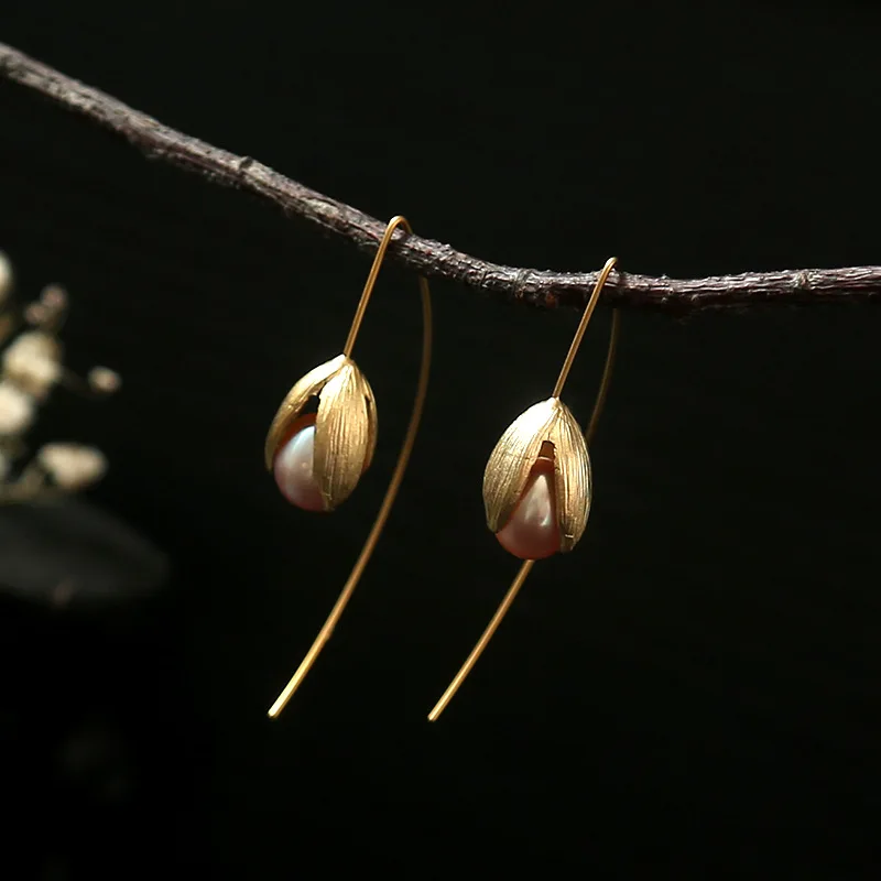 

Hot style spot import custom by hand Tulips are gold-plated copper natural pearl buds earrings accessories wholesale