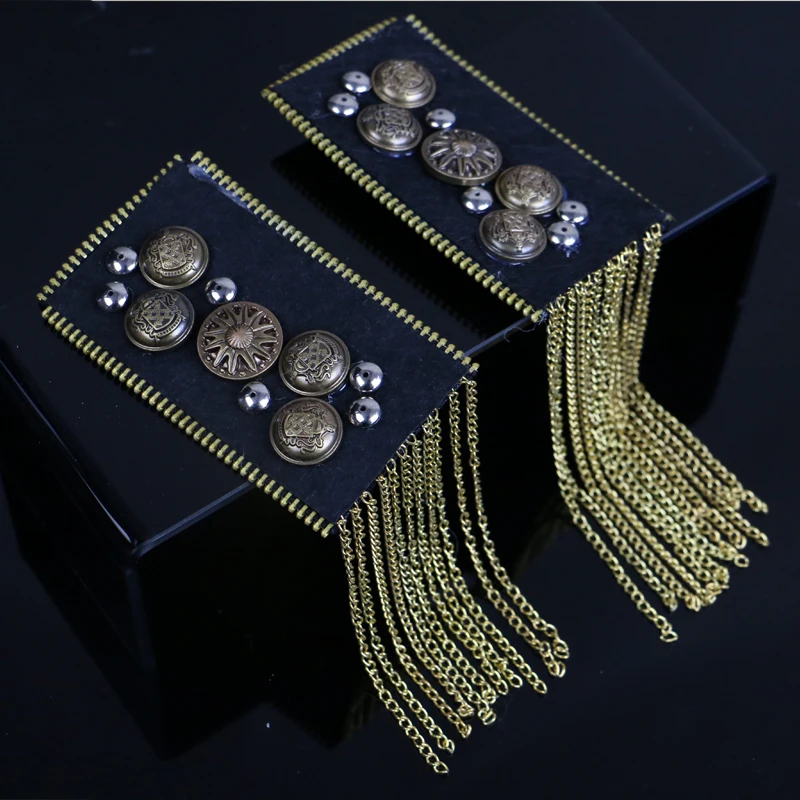 Free Ship fashion MEN male Royal Korean luxury temperament metal badges tassel Brooch Tassel chain pin Retro Headdress bullet