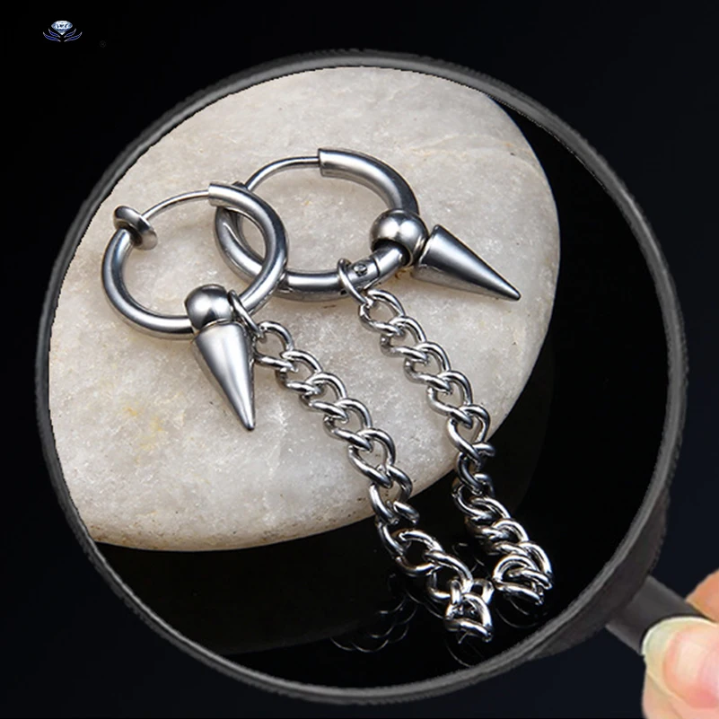 Starbeauty-Piercing Helix Tragus en Acier, Bijoux, Cône Noir, Pompon, réinitialisation d'Oreille, Faux Boucles d'Oreilles, Nouveauté, 1 Pièce