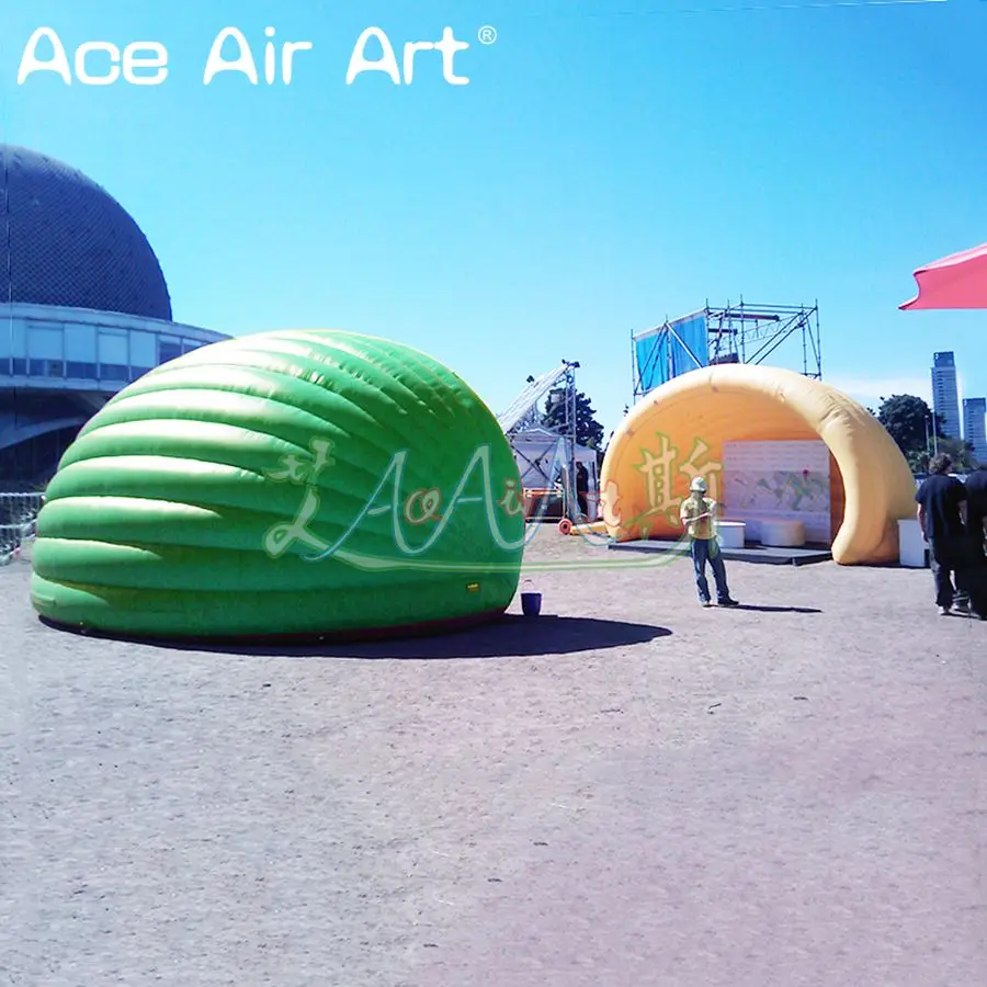 Tenda gonfiabile a baldacchino a mezza cupola dal design durevole, bellissima stazione di chiosco per stalla di esposizione commerciale Luna Pod per spettacoli di club o feste