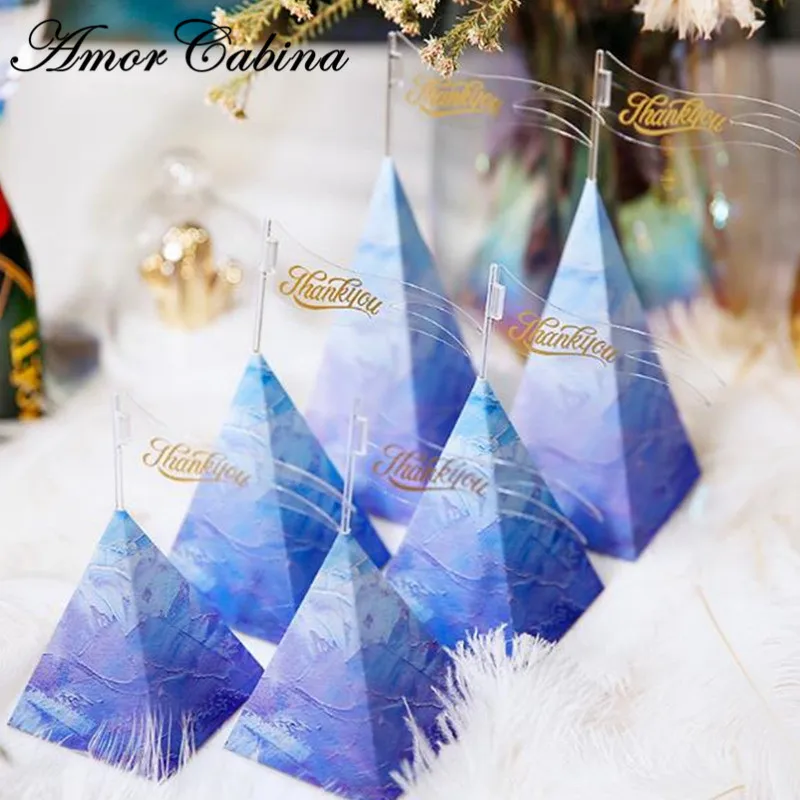 50pcs Creative small fresh oil painting blue pyramid shape wedding favor with hand gift candy box chocolate box party supplies