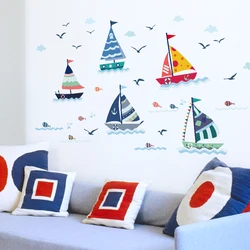 Barca a vela del fumetto con vista al mare Adesivo da parete per camerette Decorazione della casa Finestra di vetro Sfondo Murale Decalcomanie Poster Adesivi