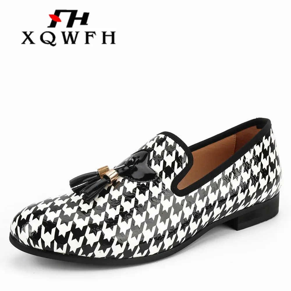 

Мужские повседневные туфли с принтом, черно-белые Мокасины с золотой кисточкой, роскошные брендовые деловые туфли, новинка,