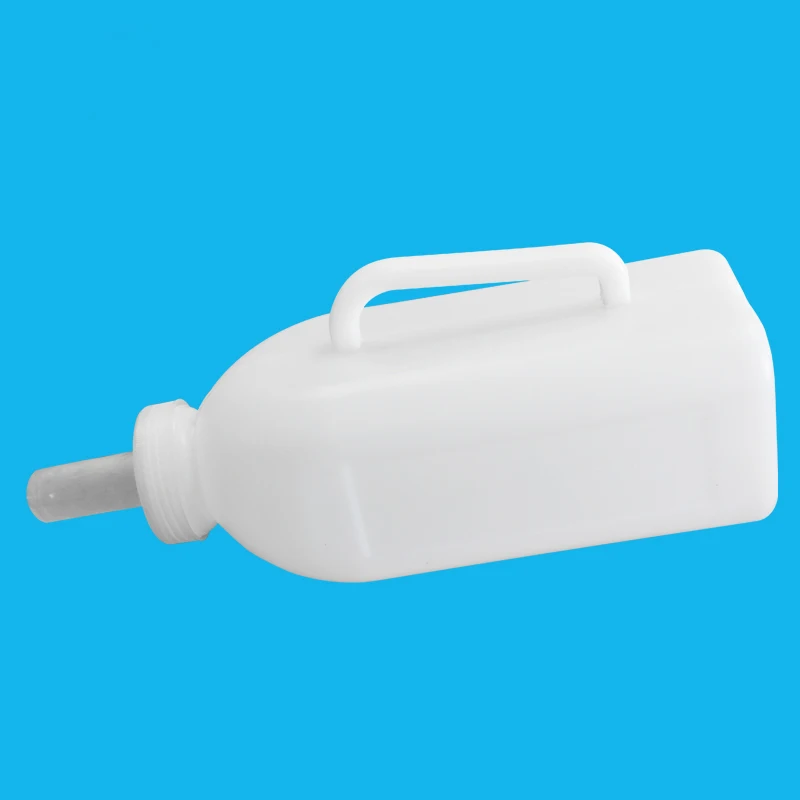 2L Home Farm Pet Cattle Bottle Feeding Is Thickened Calf Calf Cows Milk Jug Hand Horizontal Bottle Plastic Bottle Feeding Device