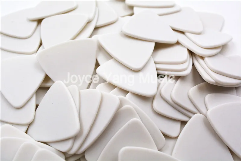 Lots of 100pcs Niko Large Triangle POM Delrin Matte Ceramica White Electric Guitar Bass Picks Plectrums Heavy 1.0/1.2mm