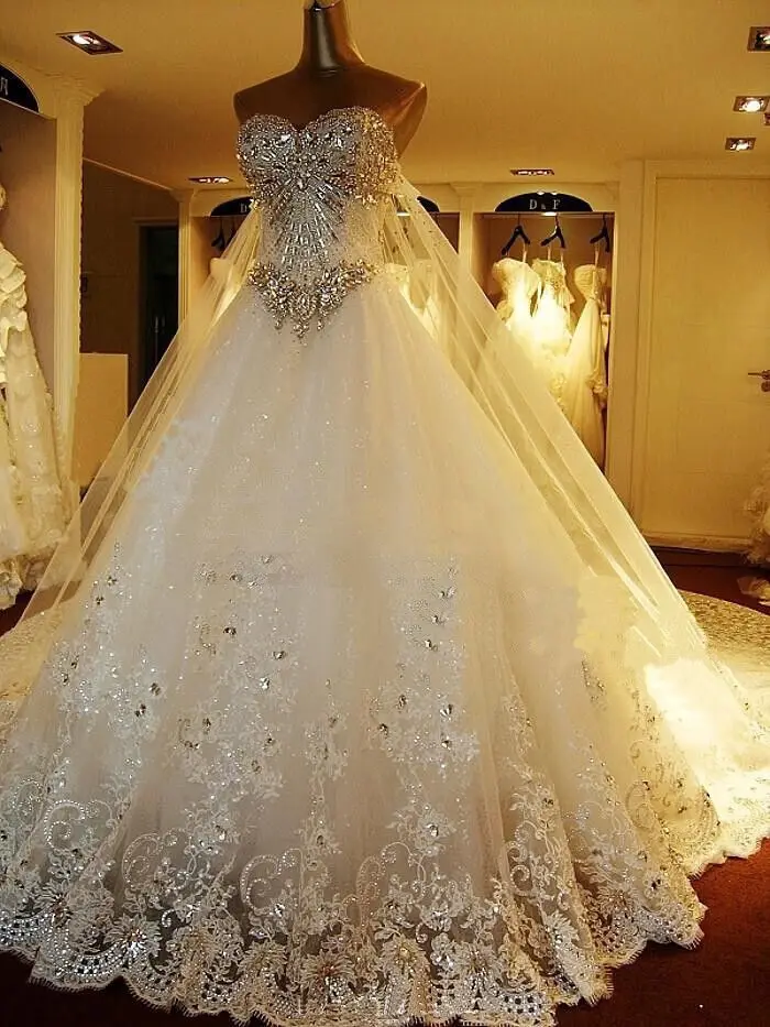 คริสตัลหรูหราชุดแต่งงานชุดเจ้าสาว Appliques Chapel Train ความยาวชุดแต่งงาน VESTIDO DE NOIVA