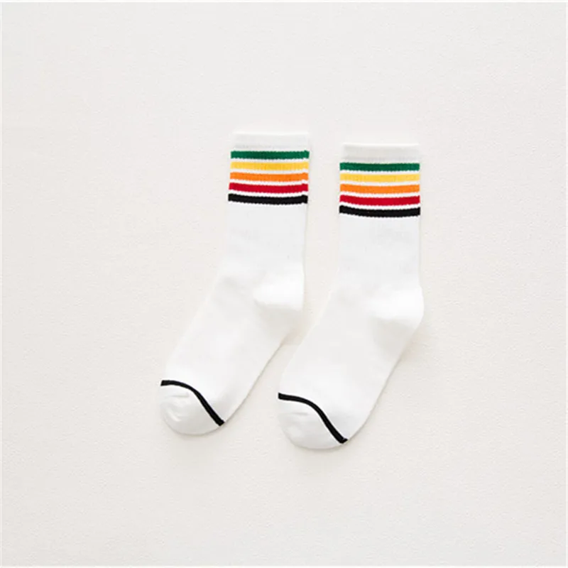 Harajuku Cool Skateborad Short Rainbow Socks Art Women Fashion White Cotton Cocks Hipster Cartoon Colored Ankle Socks Female