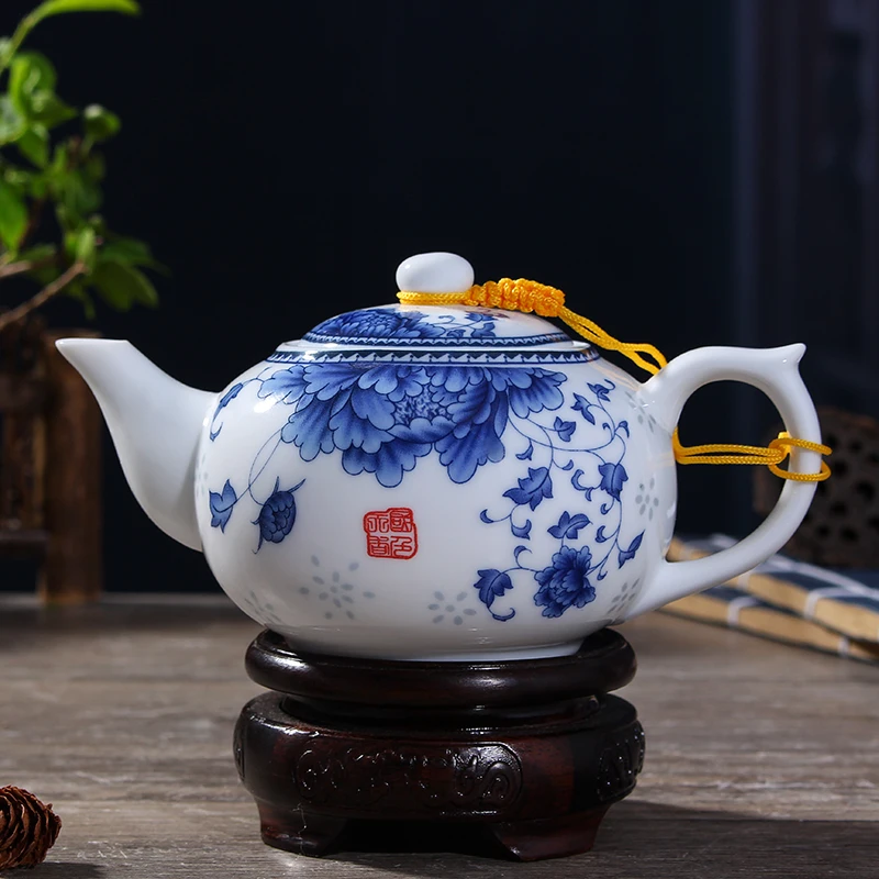 Jingdezhen 150ml porcelain blue and white ceramic teapot  kettle kung fu teapot flower pattern tea pot Promotion!