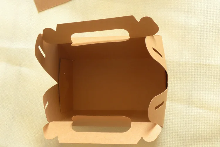 500pcs 16.2*9*8cm Brown Packaging Kraft Paper Mousse Box with Handle For Candy\Cake\Dessert  Packing boxes