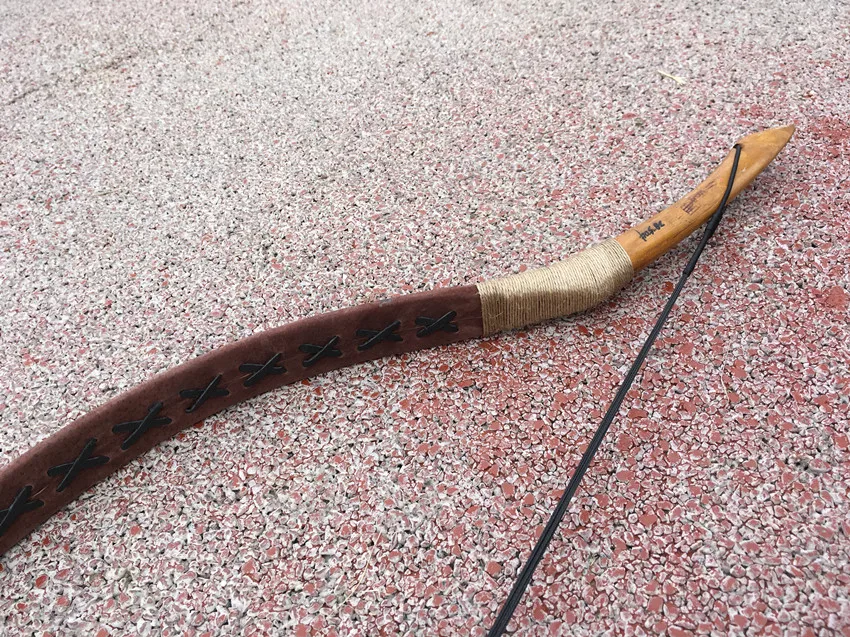 Arc Recurve de Tir à l'Arc, 20-60Ibs, Beau Longbow Chinois en Peau de Porc + 6 Flèches en Bambou pour la html