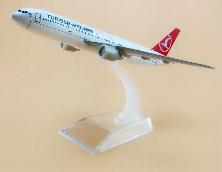 plane model Boeing 777 Turkey Airlines aircraft B777-300 16CM Metal simulation airplane model for kids toys Christmas gift