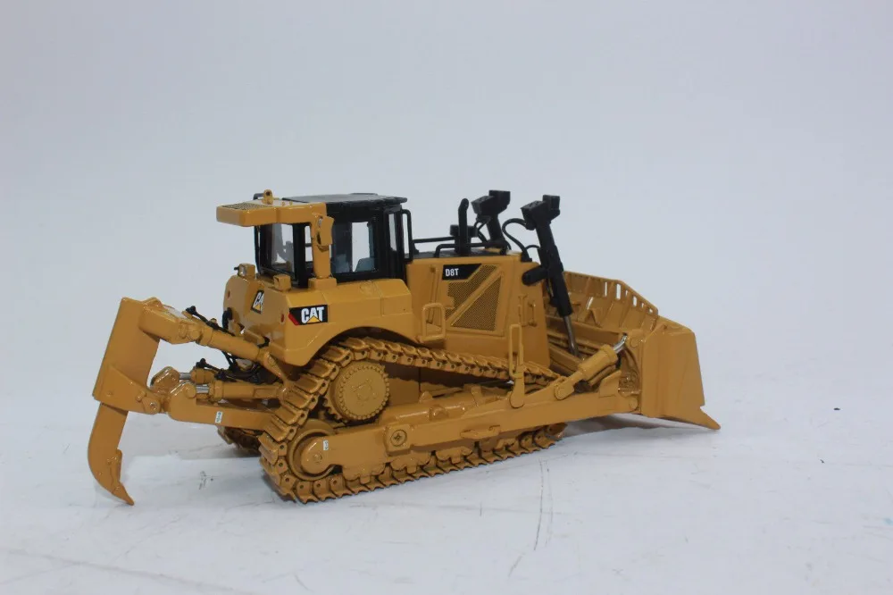 Alloy Model Gift DM 1:50 Caterpillar CAT D8T Engineering Machinery Track Type Tractor Dozer Diecast Toy Model 85566 Collection