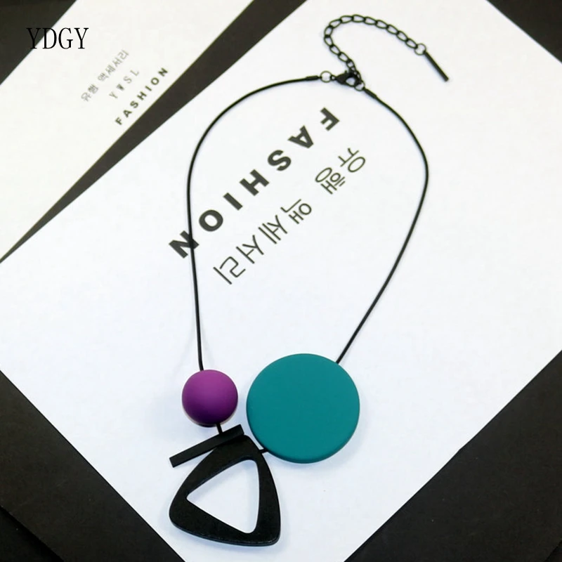 

YDGY New Personality Fashion Wood Geometry Top-Grade Short Accessory Necklace Woman V-Shaped Clavicle Chain Sweater Wholes