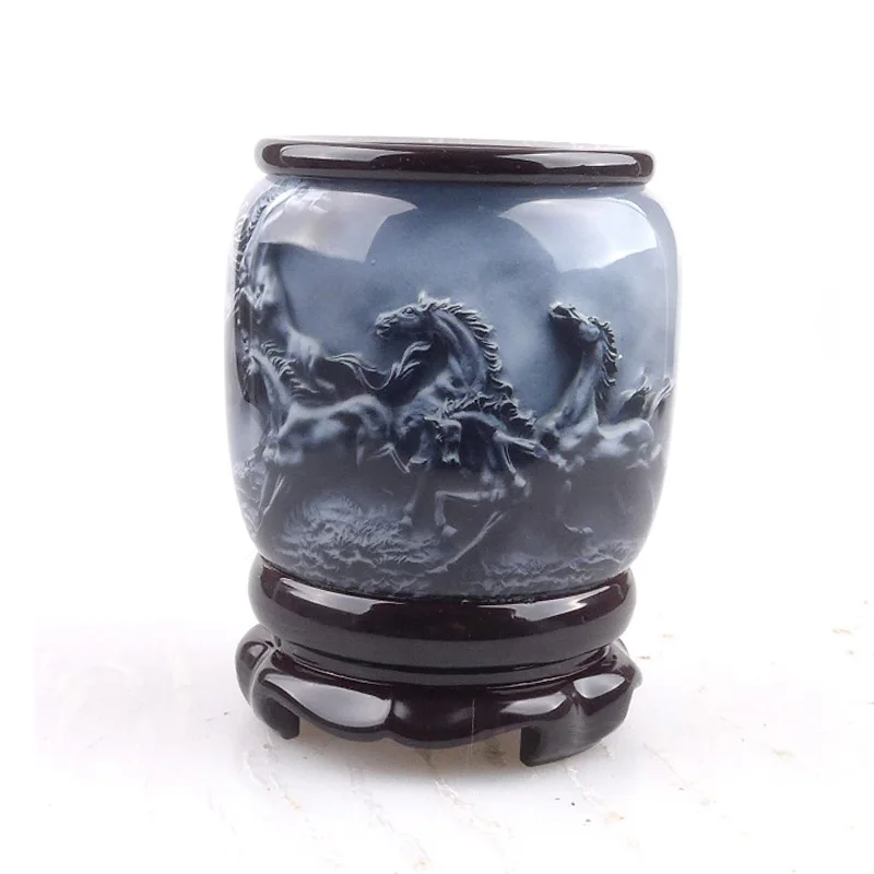

Long Yi antique Bajun Tuma success resin relief pen to help transport help career handicrafts