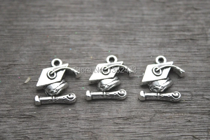 25pcs--Graduation Charms, Antique Tibetan Silver Tone Grad Cap and Diploma Charm Pendants 17x15mm