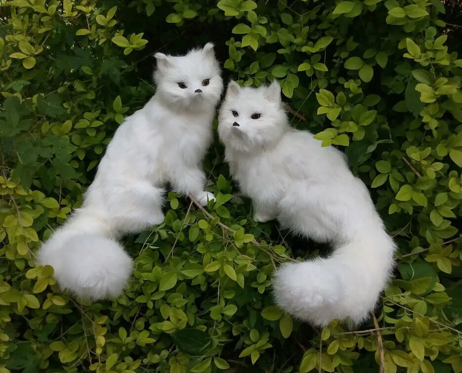 a pair of Simulation white fox toys polyethylene&furs sitting fox models gift about 26x28cm y0312