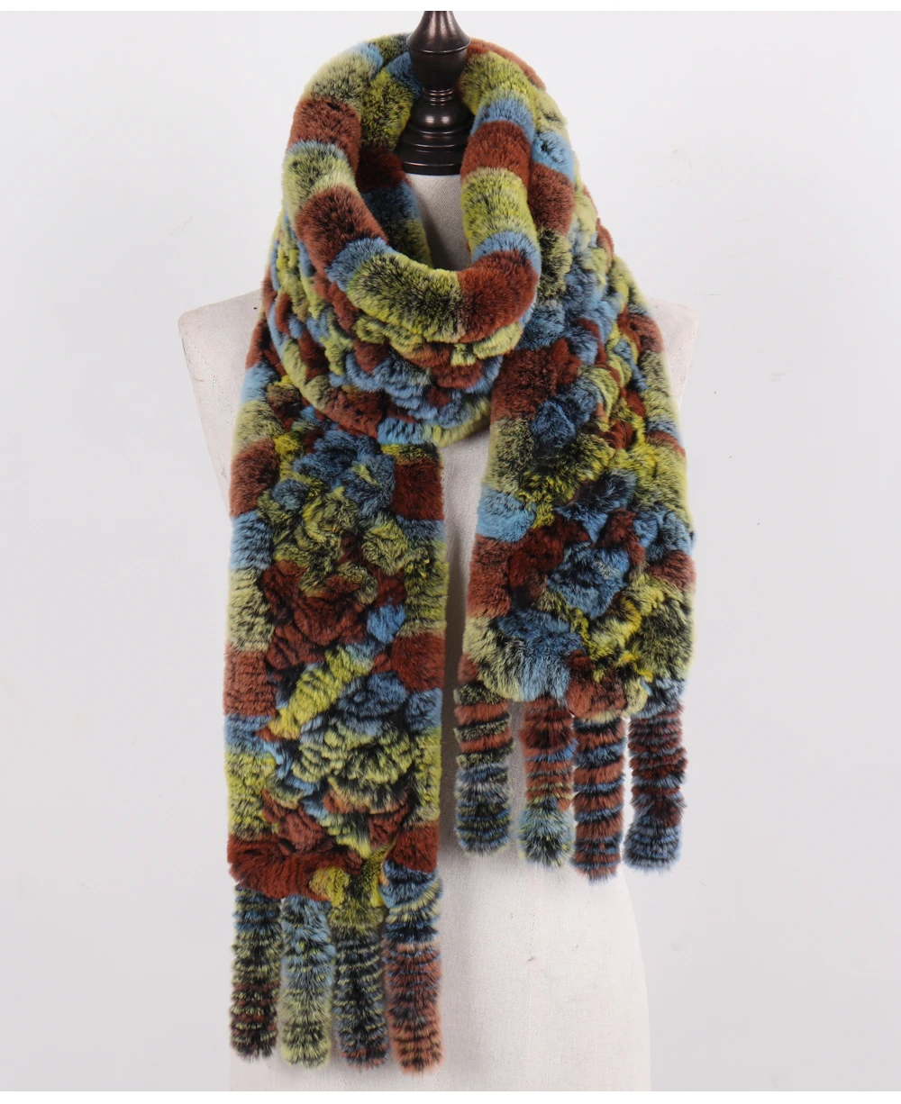 Neue Damen-Schals aus 100% natürlichem Rex-Kaninchenfell, langer Stil, gestrickte Rex-Kaninchenfell-Quastenschals, warme Echtfell-Schals für den Winter. – Detail 32