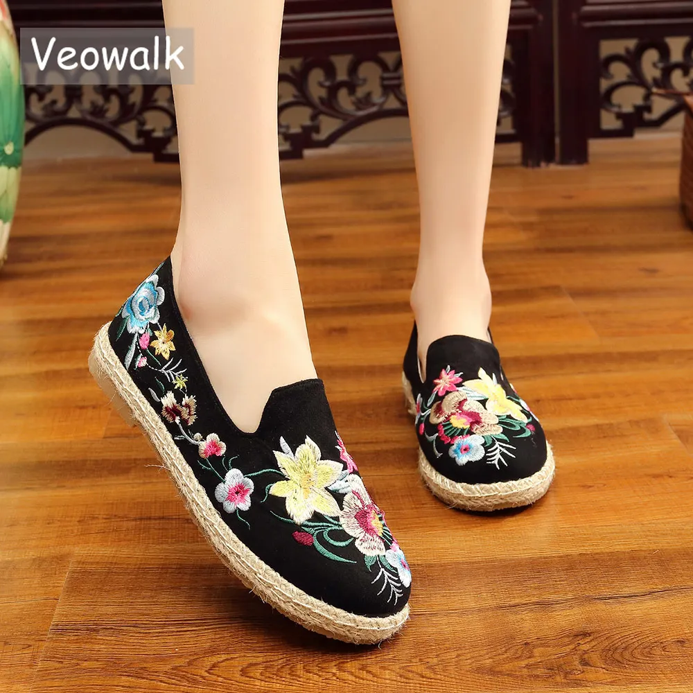 Veowalk Handmade Floral Embroidered Women Soft Canvas Espadrilles Shoes Ladies Breathable Casual Cotton Slip on Loafers Flats