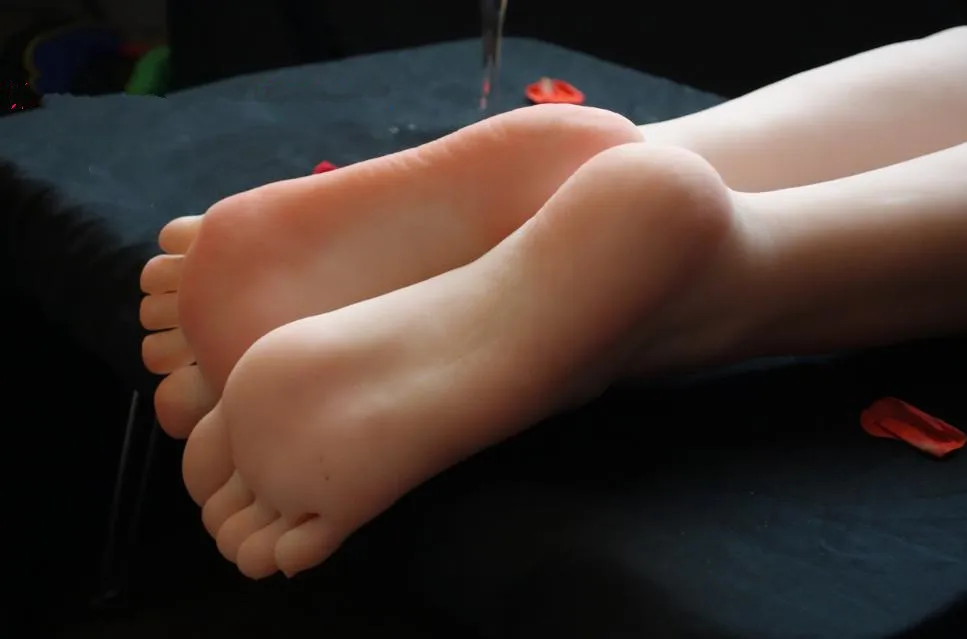 Top Level High Quality Silicone Foot Model Fashionable Mannequin Foot On Sale