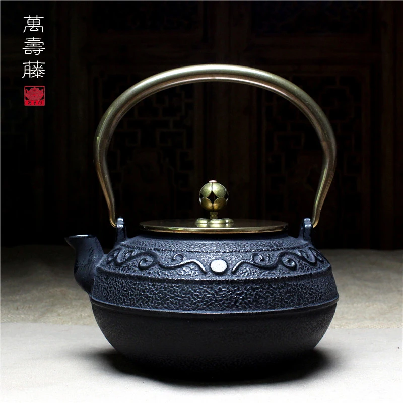 

Cast iron teapot, pig iron Kung Fu tea KETTLE, Puer tea, longevity vine, Japanese old iron pot special offer