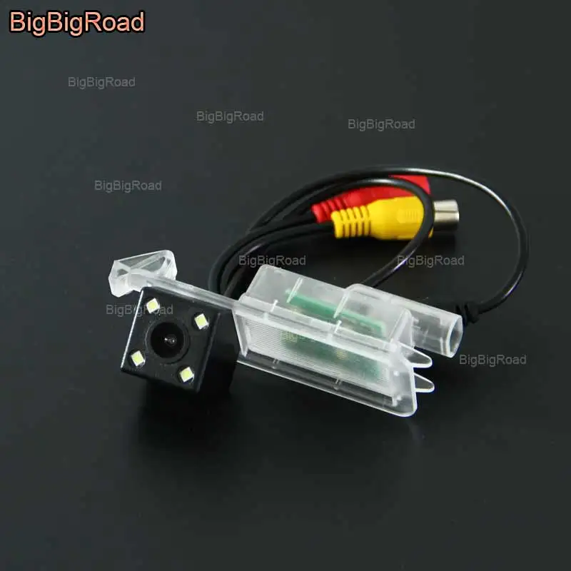 

BigBigRoad Car Rear View Reversing Backup Camera With Power Relay / Filter For Jeep Compass 2017 Parking Camera Waterproof