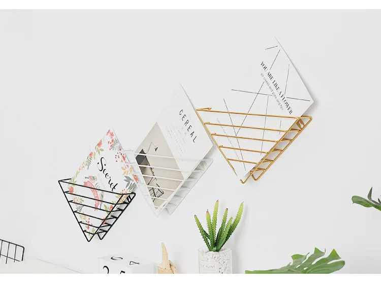 

1PC Geometric Shape Metal Table Storage Basket Nordic Wall Mounted Desk Storage Shelf Basket Magazine Book Organizer Home JL 233