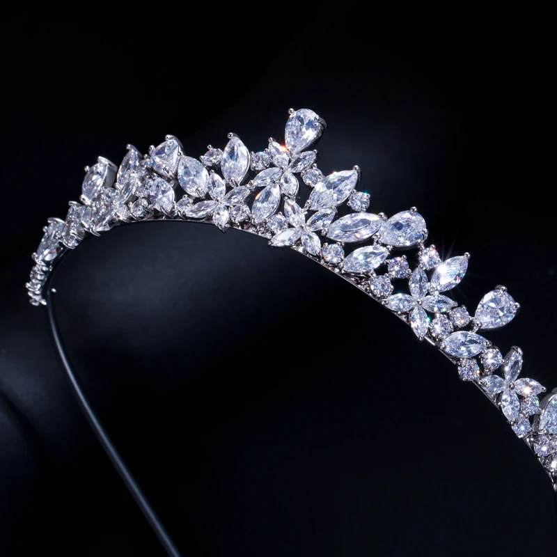 CWWZircons Hochwertige Zirkonia Romantische Braut-Blumen-Tiara Krone Hochzeit Brautjungfern Haaraccessoires Schmuck Großhandel FS0001 – Detail 2