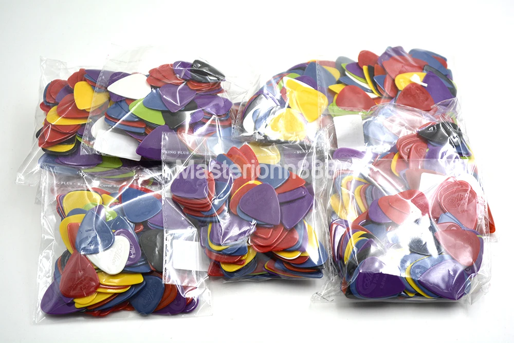 Thousand of Alice Colorful Projecting Nylon Electric/Acoustic Guitar Picks 6 Thickness Assorted Wholesales Free Shippng