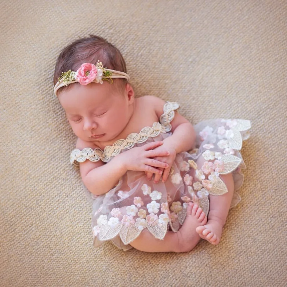 Handmade Newborn Photography PropsBodysuits Flokati Accessories Baby Photo Shoot For Studio Embroidery Princess Lace Dress