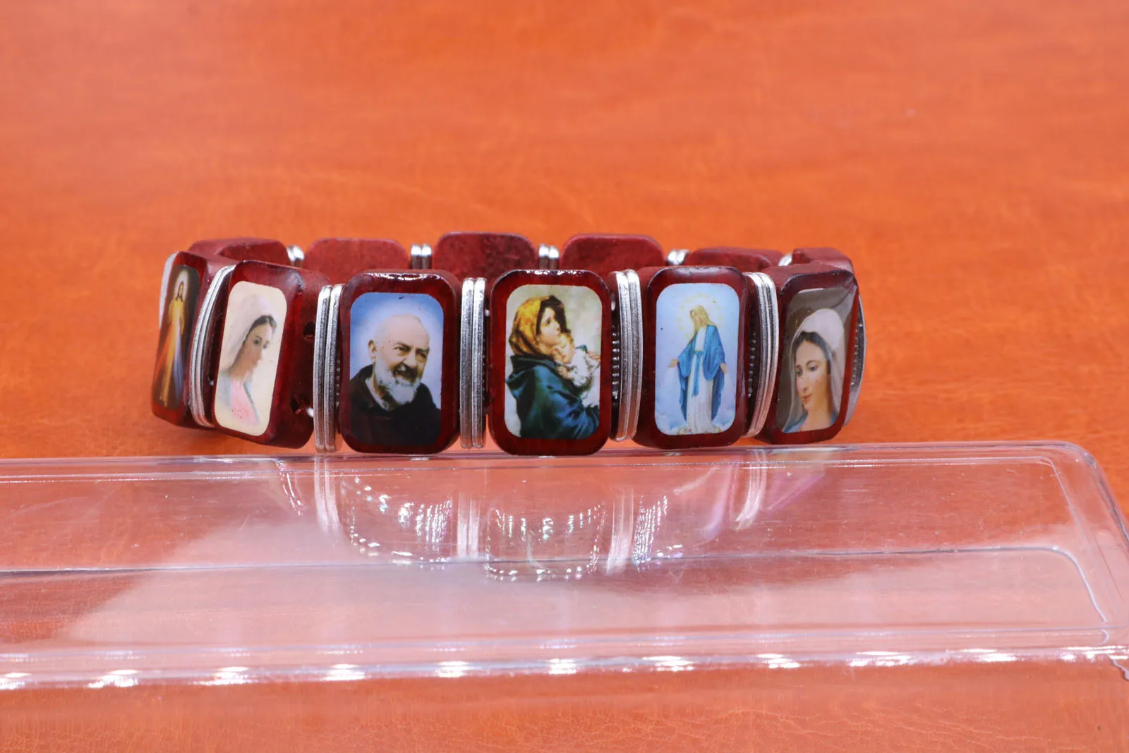 Small Metal Wooden Bracelet, Roman Catholic Saint Jesus Virgin Image Bracelet, Classic Rosary Beaded Bracelet.