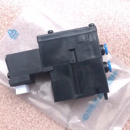 DHL free shipping Heidelberg Heidelberg printing machine solenoid valve MEBH-4/2-QS-4-SA 160240 M2.184.1111/02