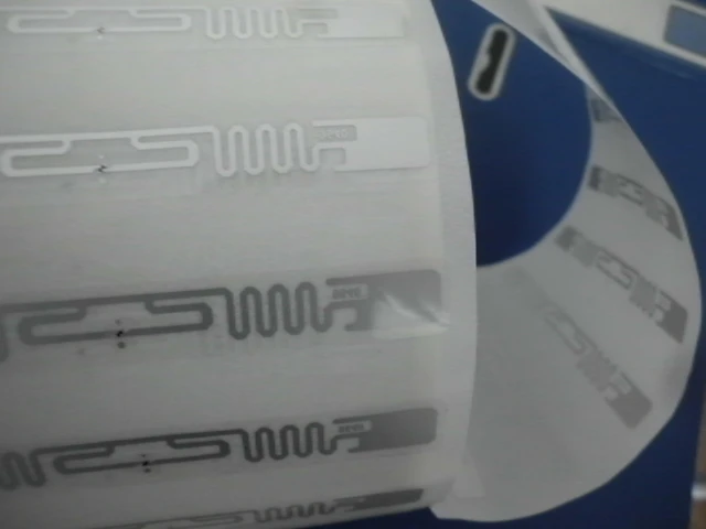 1000PCS/Roll 9640 UHF RFID  Sticker ISO18000-6C H3 UHF RFID tag label 94.8*8.1mm