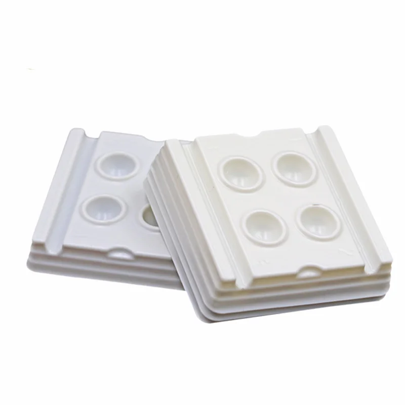 

4 Slots Dental Porcelain Mixing Plate 100pcs Easy Use 4 Holes Watering Stain Powder Mix Palette Tool Dentist INstrument