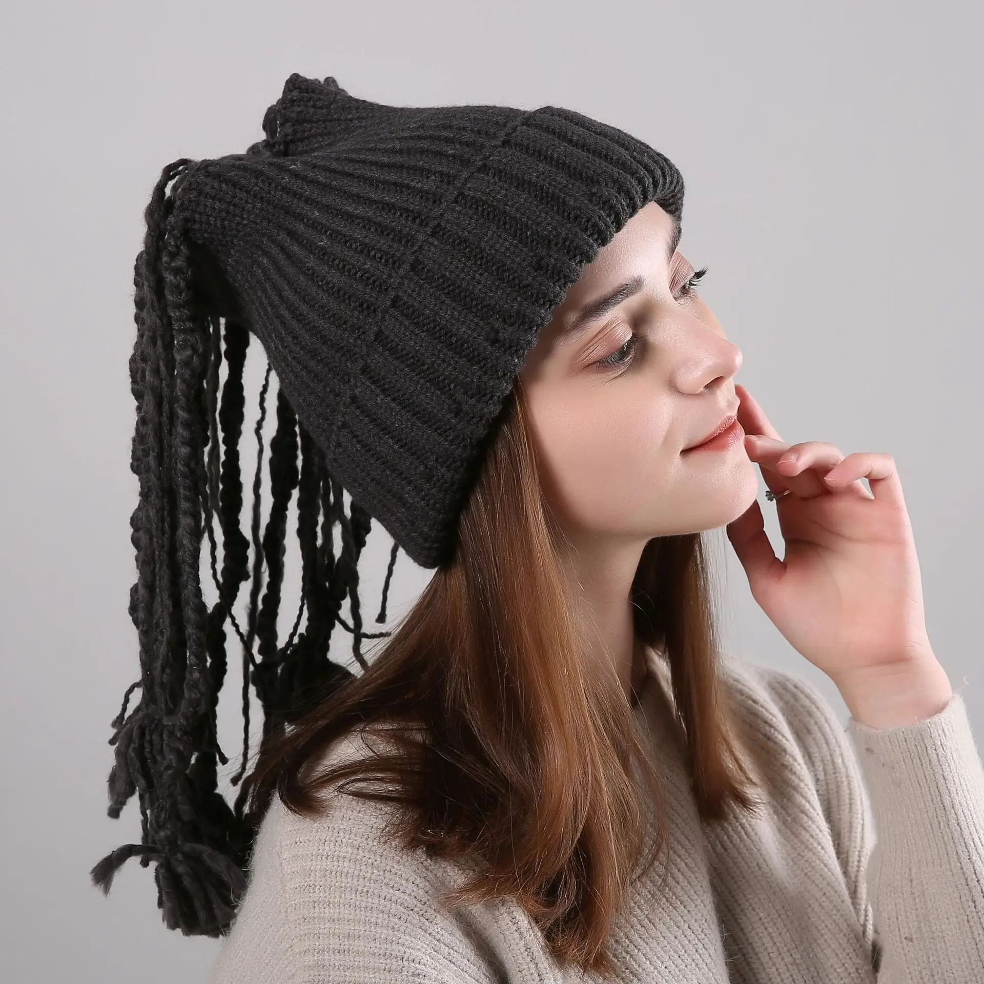 

Girls Tassel Warm Hat Students Winter Knitted Warm Cap Lady Knitting Cashmere Cap Knitted Fabric Straight Stripes B-8576