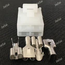 Female Relay Socket  Automotive Connector 4 Pin 7123-2446 With Terminals/Pins