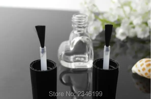 5ML Nail Oil Bottle, Heart Shaped Plastic Black Screw Cap With Black Brush, Nail Oil Glass Small Packing Container, 30pcs/lot