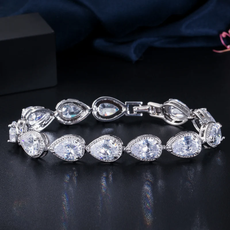 CWWZircons 2026 Mode Damenaccessoires Luxus Zirkon Wassertropfen CZ Stein Armband für Brautschmuck Hochzeitsschmuck Großhandel S0002 – Detail 8