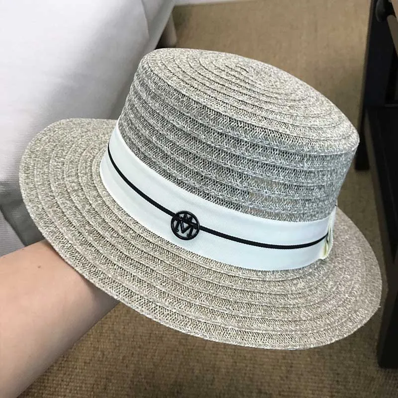 Classic Unisex Straw Fedora Derby Hat Wide Brim Beach Hat Summer Cap Sun Hat for women Men Flat Top Church Derby Cap Couple Tee