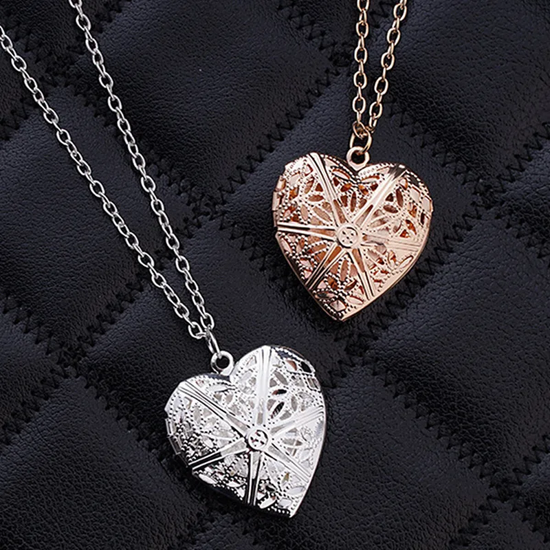 Retro Hollow Heart Pendant Necklace for Women Geometric Charm Love Collares Chain Clavicle Jewelry Statement Christmas Gift