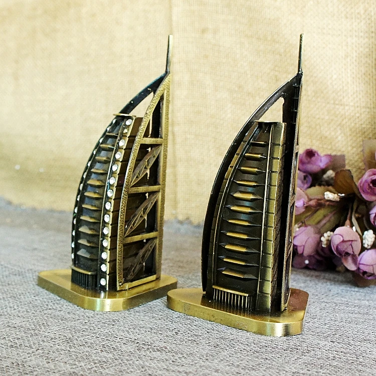 Creative Mini Crafts Figurines and Miniatures, Retro Iron Decoration, Dubai, Burj Al Arab Hotel, World Famous, Gift Present, FG8