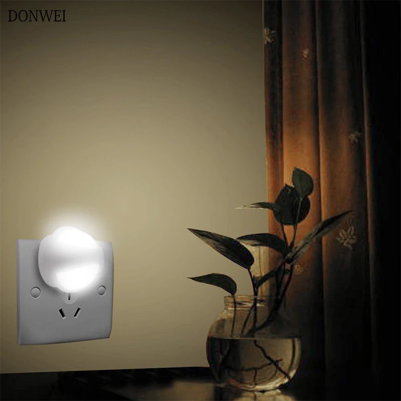 HA CONDOTTO LA luce di Notte del Sensore Automatico di Controllo Della Luce Della Lampada UE/Spina DEGLI STATI UNITI del Bambino Bambini Baby Room Socket LED di Notte Della Lampada cabinet Scale Luce