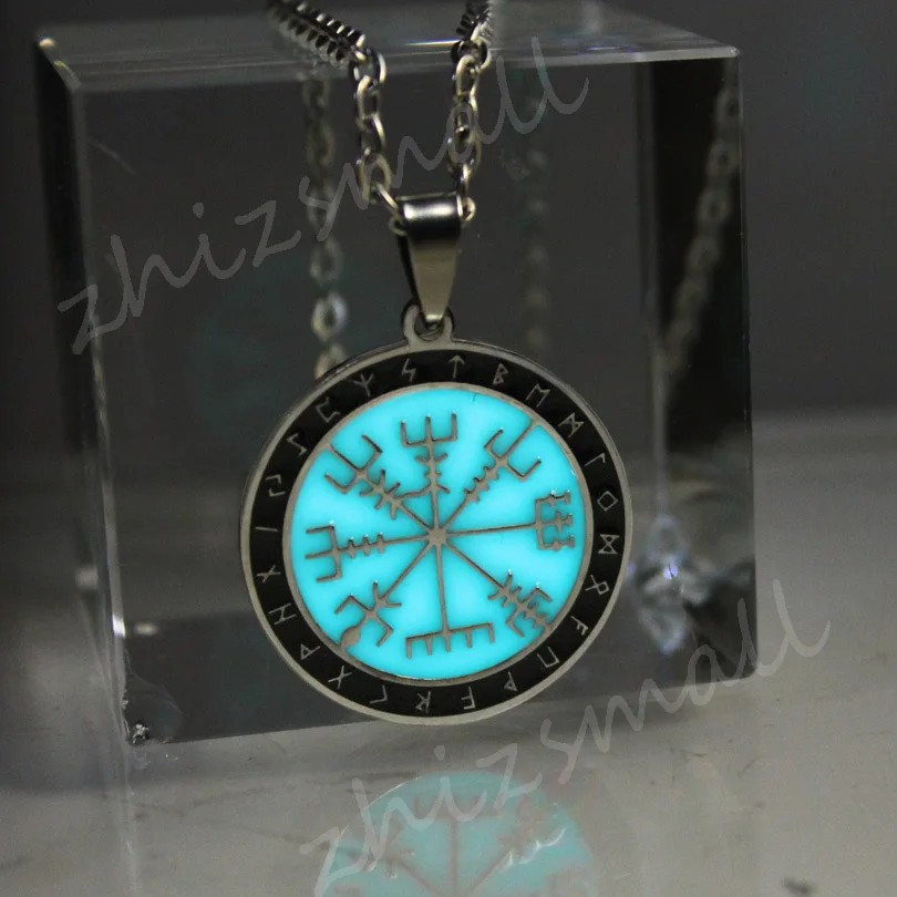 Stainless steel Viking Pirate compass necklace Vikings Necklace Pendants Necklaces GLOW in the DARK amulet gifts