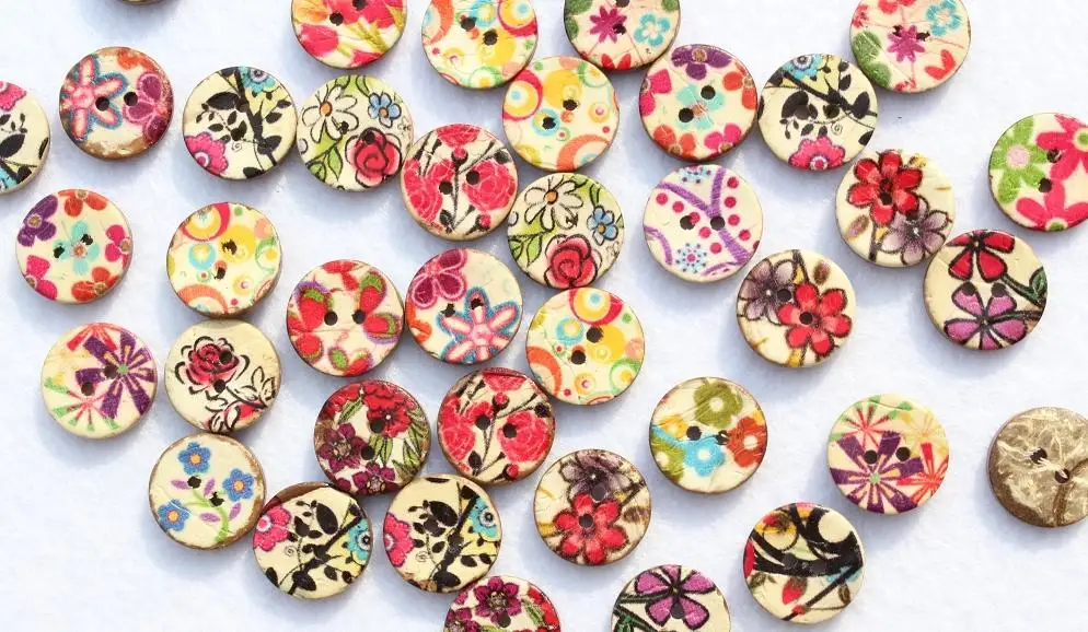 400pcs Coconut shell buttons beads painted flower mixed patterns 2 holes 15 mm eco friend painting natural coco nutbeads