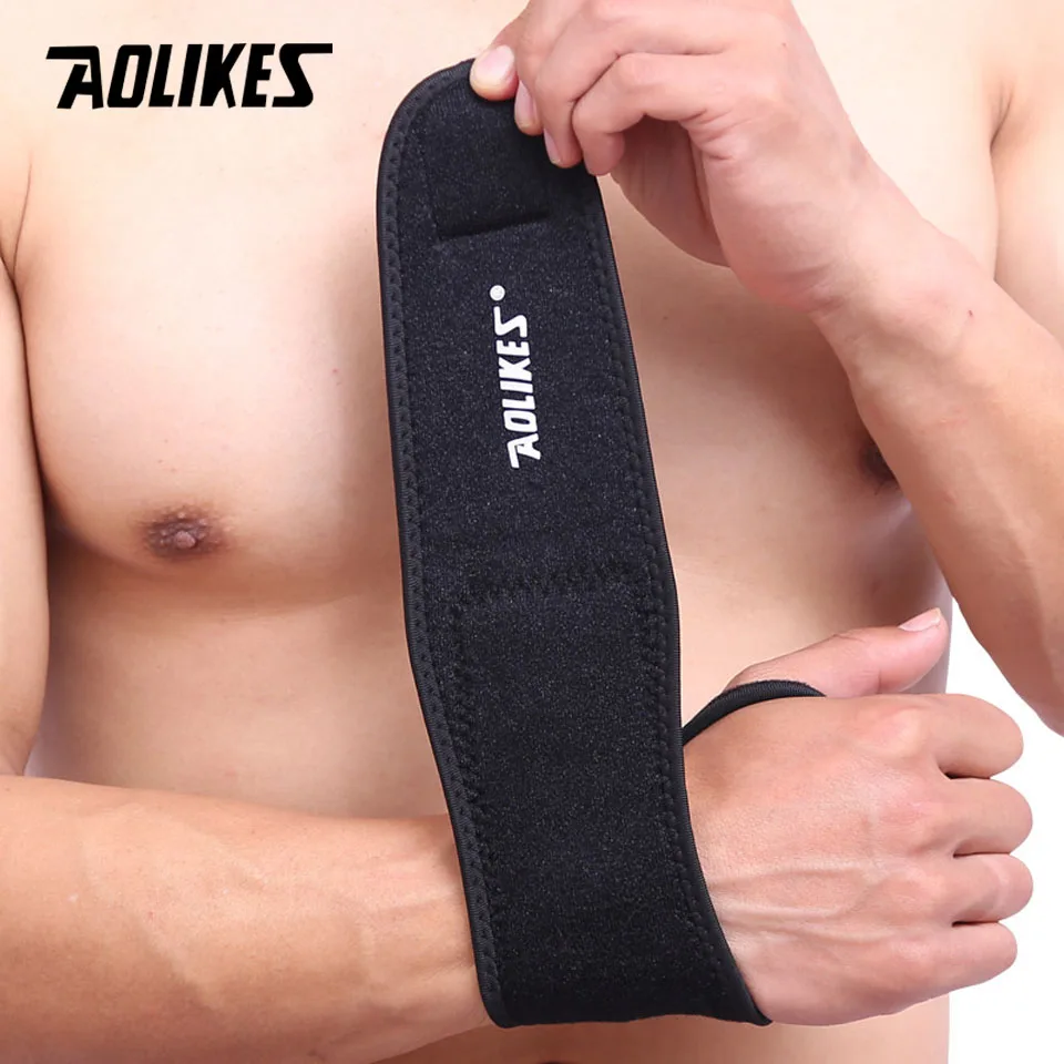 AOLIKES 1 Pair Self-heating Magnet Wrist Support Brace Guard Protector Winter Keep Warm Band Sports Sales Tourmaline Wristband