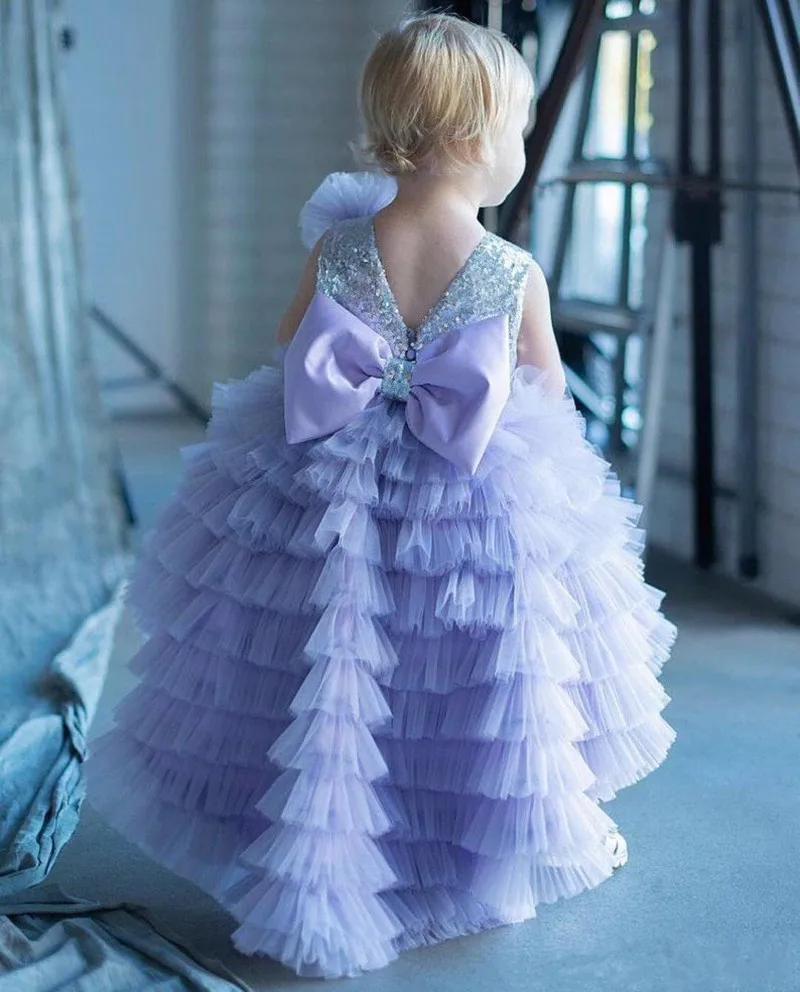 Lovely Baby Girls Birthday Gowns with Bow Sequins Top Tulle Flower Girl Dress Longo First Communion Dress Party Gown